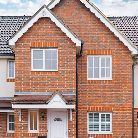 Stylish 3 Bedroom And Free Parking Thamesmead  Zewnętrze zdjęcie