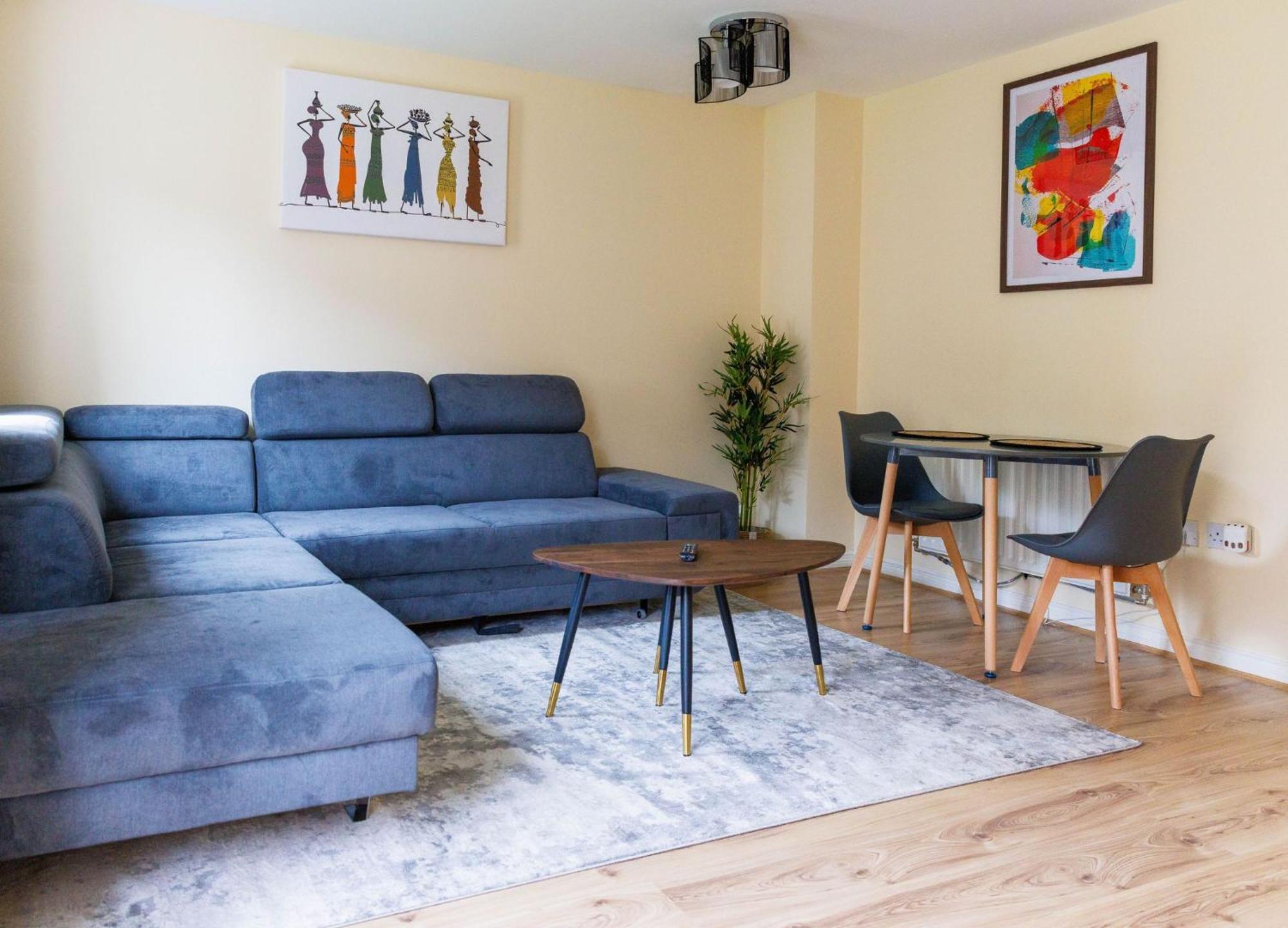 Stylish 3 Bedroom And Free Parking Thamesmead  Zewnętrze zdjęcie
